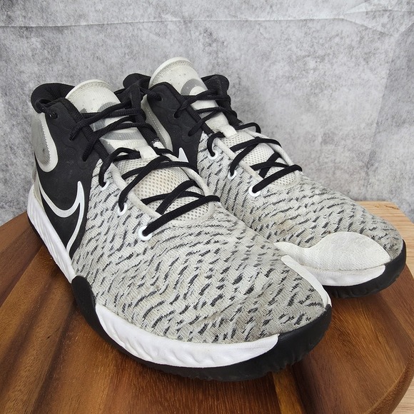 Nike‎ KD Trey 5 VIII Basketball Shoes Mens 14 White Black Sneakers CK2090-101 - Picture 2 of 11